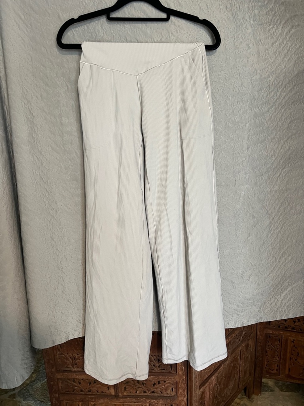 Offline by Aerie Wide-Leg Cream Pull-On Pants Size XS Short